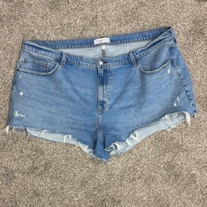 Abercrombie & Fitch “The Mom Short” High Rise -Curve Love-Light Blue Jean Shorts